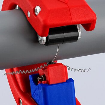Труборез механический роликовый KNIPEX DP 50 (90 23 02 BK)