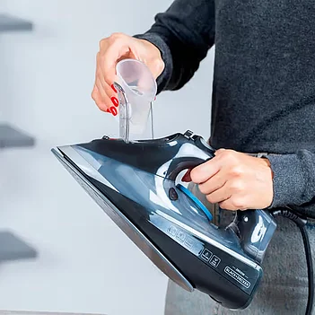 Утюг Black&Decker (BXIR2805E)