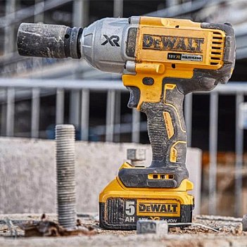 Гайковерт ударный аккумуляторный DeWalt (DCF897N) - без аккумулятора и зарядного устройства