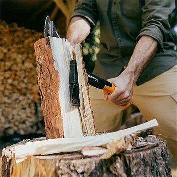 Топор универсальный Fiskars X14 Universal XS (1069102)