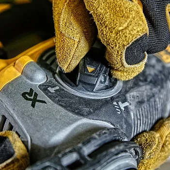 Перфоратор аккумуляторный DeWalt (DCH274P2T)