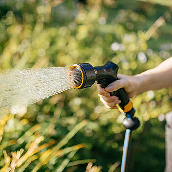 Пістолет для поливу Fiskars (1070837)