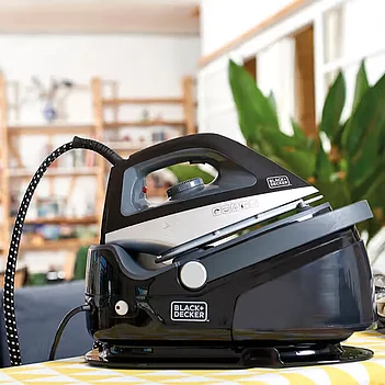 Утюг с парогенератором Black&Decker (BXSS2200E)