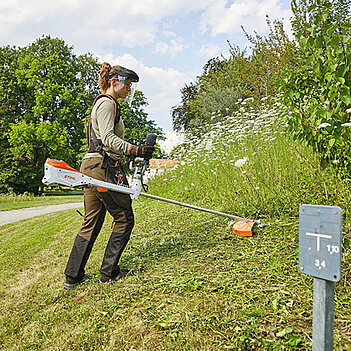 Коса аккумуляторная Stihl FSA 135 (FA012000024) - без аккумулятора и зарядного устройства