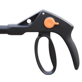 Захват  для мусора  Fiskars Solid (1062271)