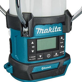 Радиоприемник аккумуляторный Makita с фонарем (DMR057) - без аккумулятора и зарядного устройства