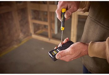 Отвертка шлицевая Stanley Cushion Grip SL3.0 х 75мм (0-64-924)