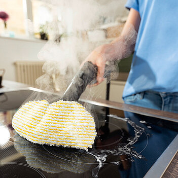 Пароочисник Karcher SC 3 Deluxe Textile Edition з насадкою-відпарювачем для одягу і текстилю (1.513-435.0)