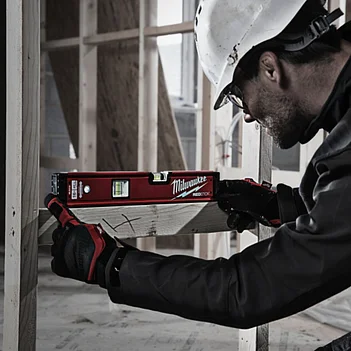 Уровень магнитный Milwaukee REDSTICK Backbone 3 капсулы 800 мм (4932459065)