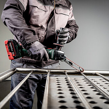 Шлифмашина ленточная аккумуляторная Metabo BFVB 18 LTX BL 90 (601767840) - без аккумулятора и зарядного устройства