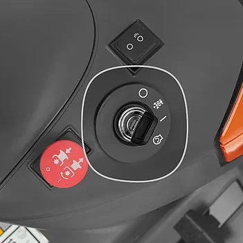Трактор садовый бензиновый Husqvarna TС 215T (9707277-01)