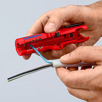 Инструмент для снятия изоляции KNIPEX 125 мм (16 85 125 SB)