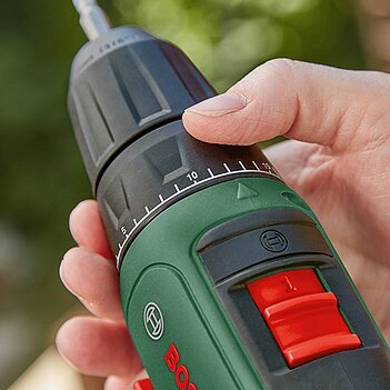 Аккумуляторная дрель-шуруповерт Bosch EasyDrill 18V-38 (06039D8003)