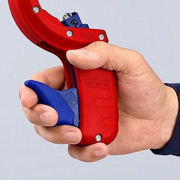 Труборез механический роликовый KNIPEX DP 50 (90 23 01 BK)